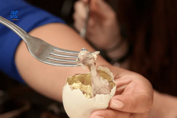 Cara Menikmati Telur Balut