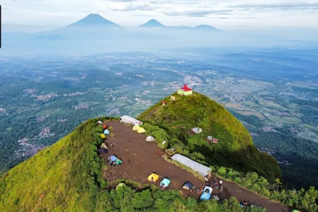 Keindahan puncak yang memanjakan mata (1)