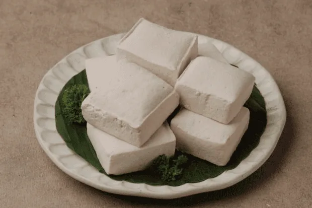Tahu Putih Rebus yang Jadi Andalan
